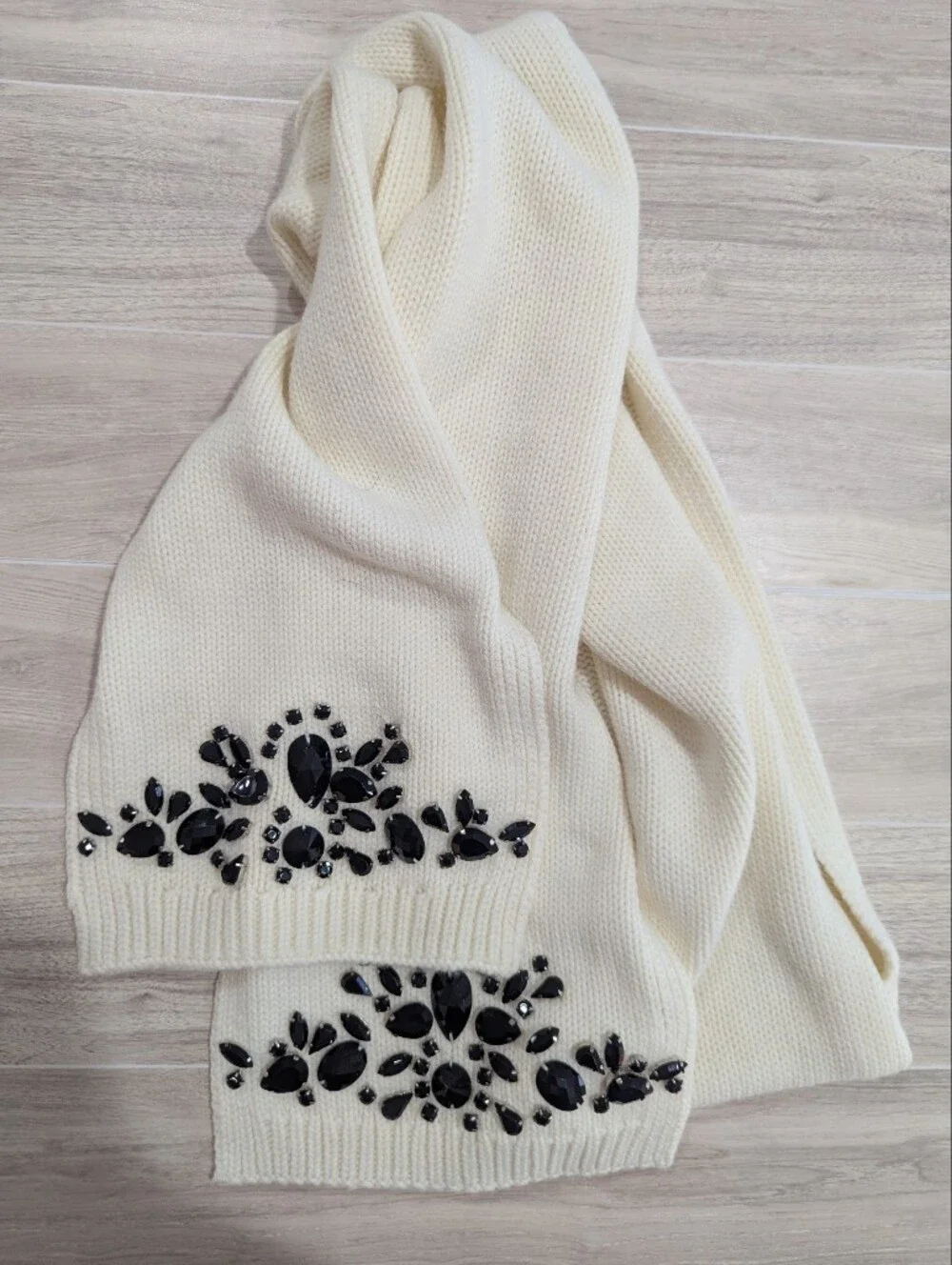 Talbots Scarf Jeweled Cream White With Onyx Black Stones *NWOT
